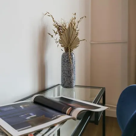 Apartment Concierge Golden Hour