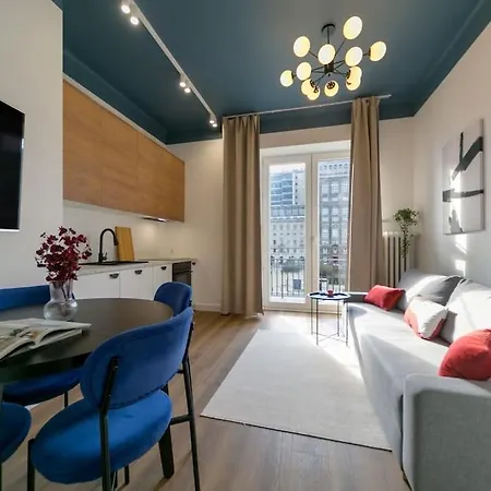 Concierge Golden Hour *