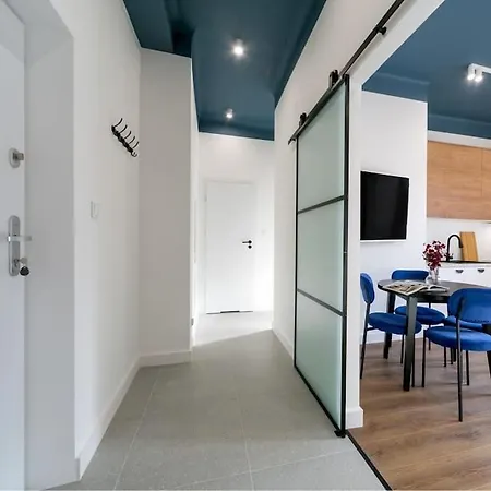 Concierge Golden Hour Apartment Warsaw