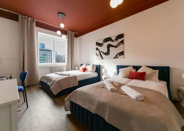 Apartment Concierge Golden Hour *