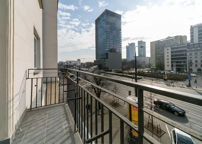 Concierge Golden Hour * Warsaw